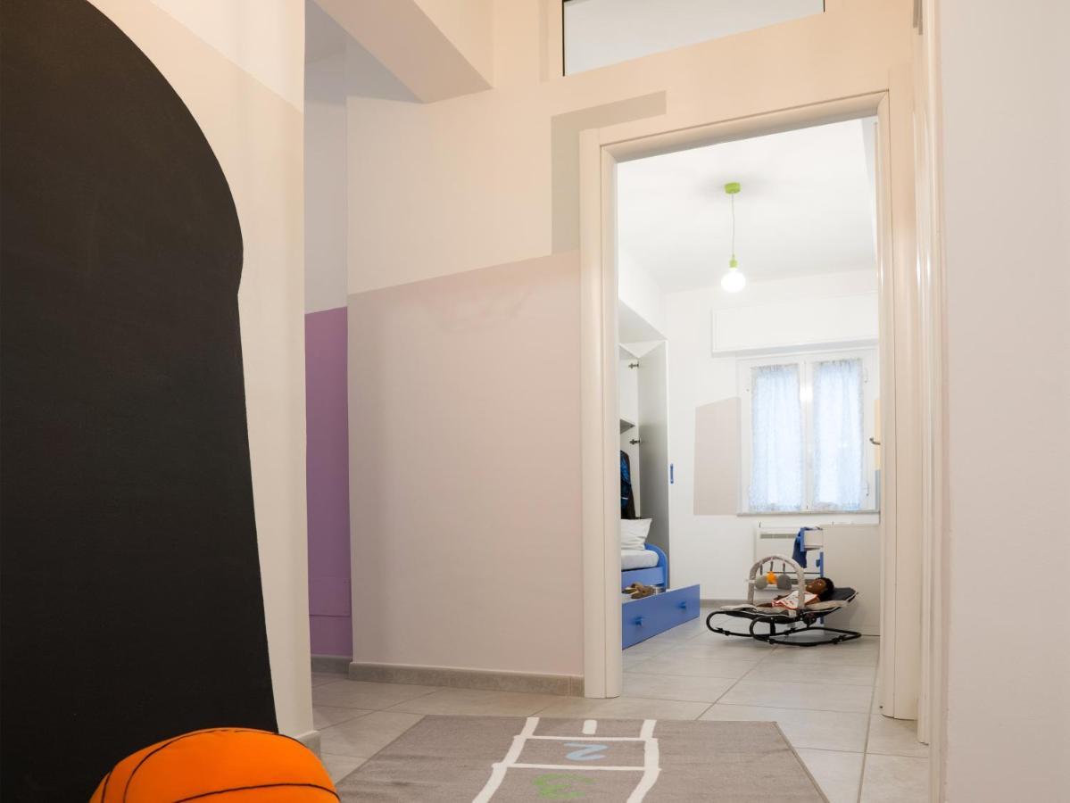 Babyaccommodation Family Experience IV Pietra Ligure Bagian luar foto