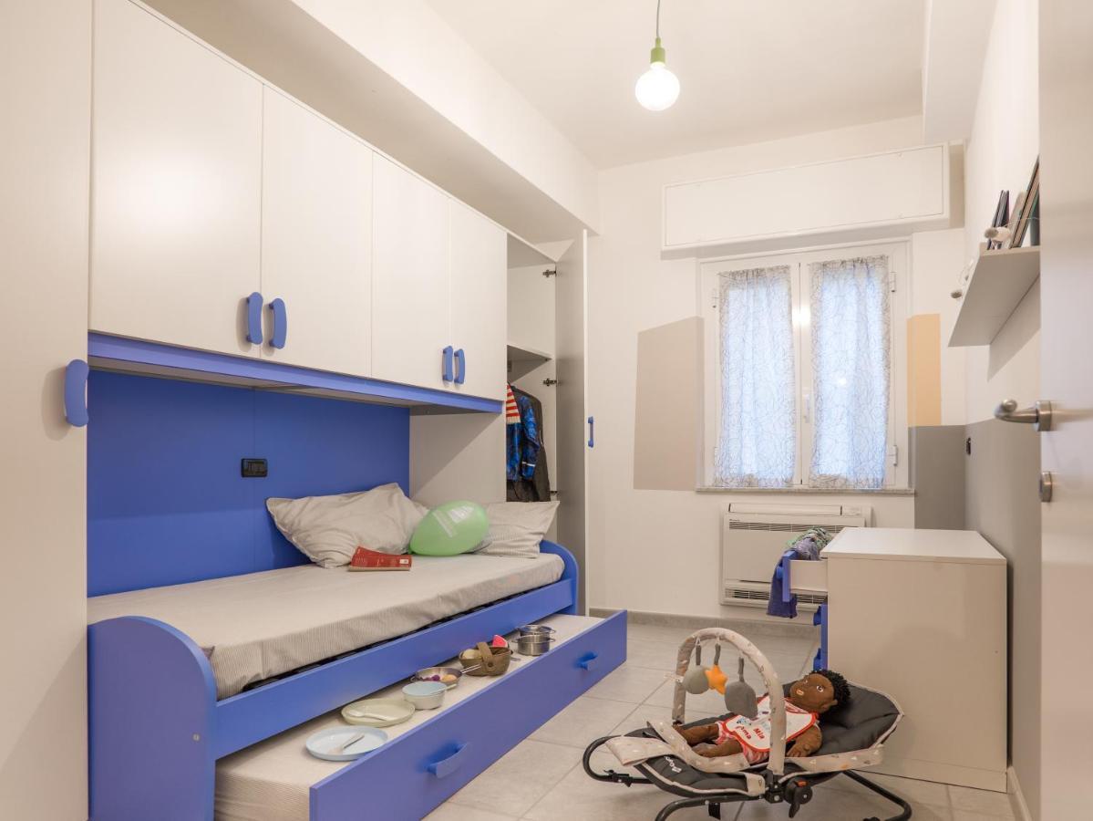 Babyaccommodation Family Experience IV Pietra Ligure Bagian luar foto